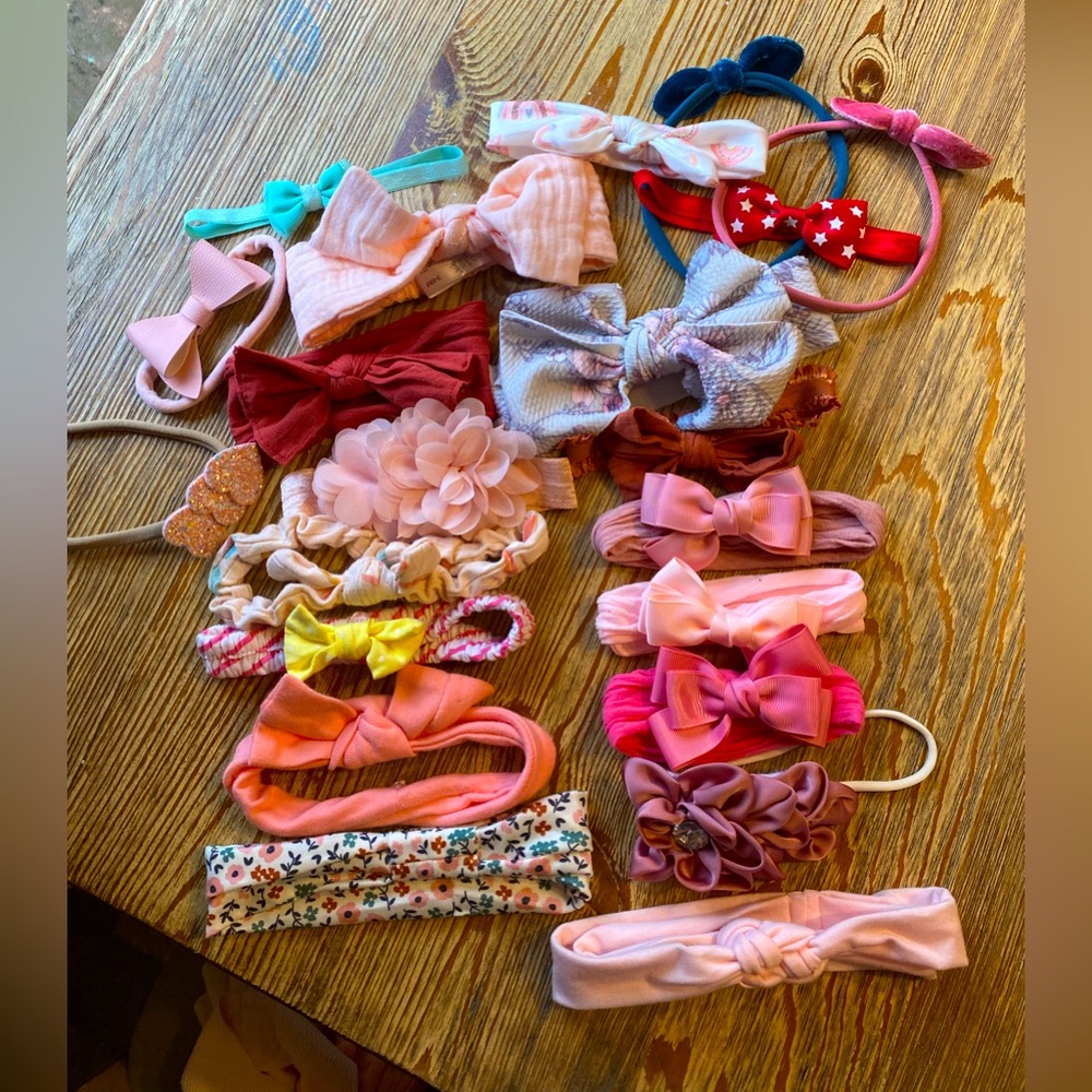 SOLD ❌Large Lot of Baby girl headband Bows